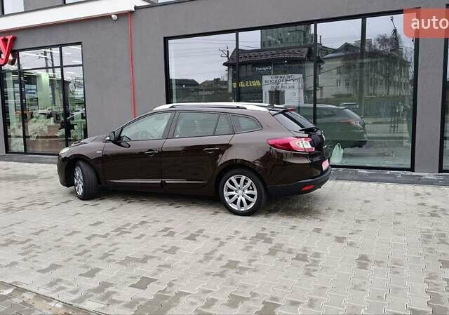 Коричневый Рено Меган, объемом двигателя 1.6 л и пробегом 274 тыс. км за 8700 $, фото 7 на Automoto.ua