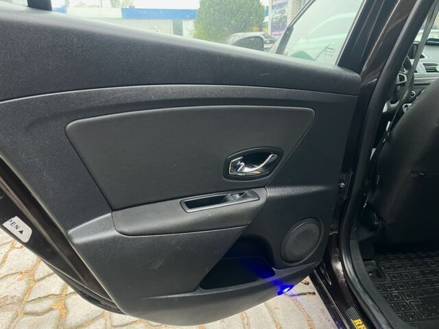 Коричневый Рено Меган, объемом двигателя 1.5 л и пробегом 380 тыс. км за 6700 $, фото 18 на Automoto.ua