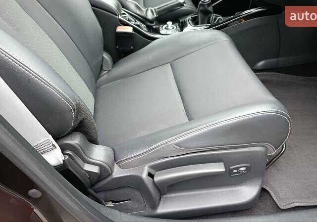 Коричневый Рено Меган, объемом двигателя 1.6 л и пробегом 274 тыс. км за 8700 $, фото 63 на Automoto.ua