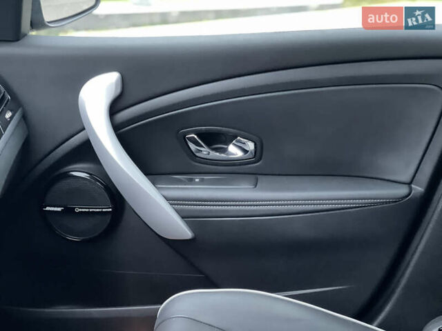 Коричневый Рено Меган, объемом двигателя 1.5 л и пробегом 197 тыс. км за 8950 $, фото 34 на Automoto.ua