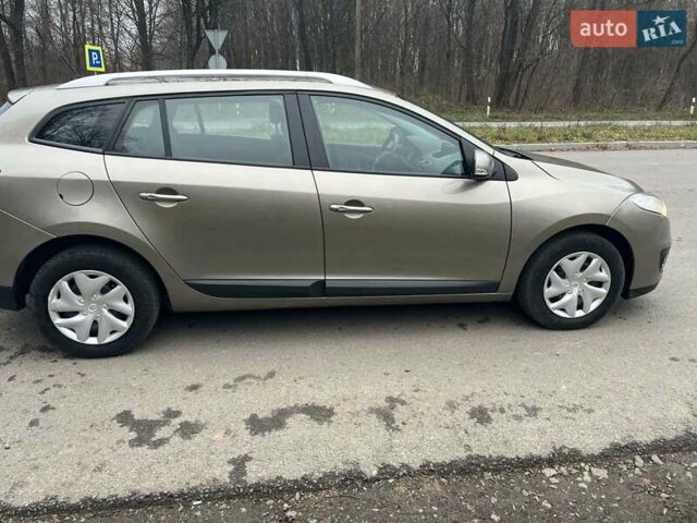 Коричневый Рено Меган, объемом двигателя 1.46 л и пробегом 262 тыс. км за 7850 $, фото 6 на Automoto.ua