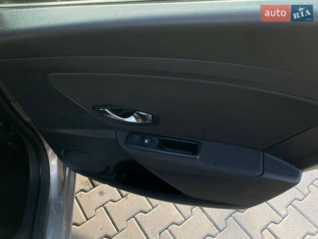 Рено Меган 2012 в Луцке на Automoto.ua Коричневый Рено Меган, объемом двигателя 1.46 л и пробегом 260 тыс. км за 7200 $, фото 18 на Automoto.ua