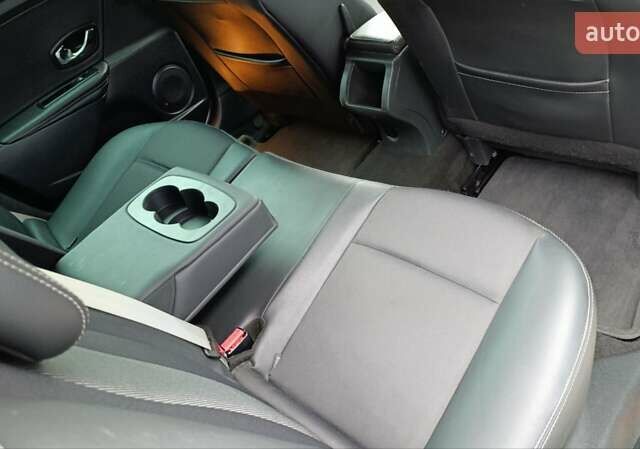 Коричневый Рено Меган, объемом двигателя 1.6 л и пробегом 274 тыс. км за 8700 $, фото 72 на Automoto.ua