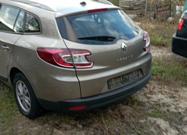 Коричневый Рено Меган, объемом двигателя 0 л и пробегом 280 тыс. км за 3500 $, фото 5 на Automoto.ua