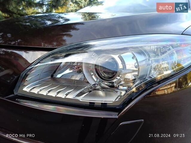 Коричневый Рено Меган, объемом двигателя 2 л и пробегом 288 тыс. км за 8999 $, фото 24 на Automoto.ua