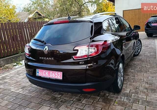 Коричневый Рено Меган, объемом двигателя 1.6 л и пробегом 229 тыс. км за 8700 $, фото 23 на Automoto.ua