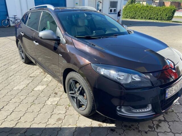 Рено Меган 2012 в Черновцах на Automoto.ua Коричневый Рено Меган, объемом двигателя 1.5 л и пробегом 331 тыс. км за 8800 $, фото 7 на Automoto.ua