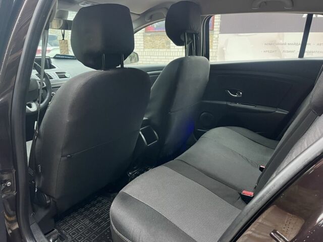 Коричневый Рено Меган, объемом двигателя 1.5 л и пробегом 380 тыс. км за 6700 $, фото 19 на Automoto.ua