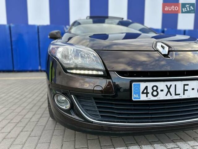 Коричневий Рено Меган, об'ємом двигуна 1.46 л та пробігом 260 тис. км за 8750 $, фото 14 на Automoto.ua
