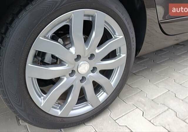 Коричневый Рено Меган, объемом двигателя 1.6 л и пробегом 274 тыс. км за 8700 $, фото 86 на Automoto.ua