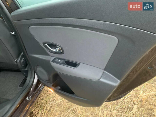 Коричневий Рено Меган, об'ємом двигуна 1.5 л та пробігом 239 тис. км за 8250 $, фото 13 на Automoto.ua