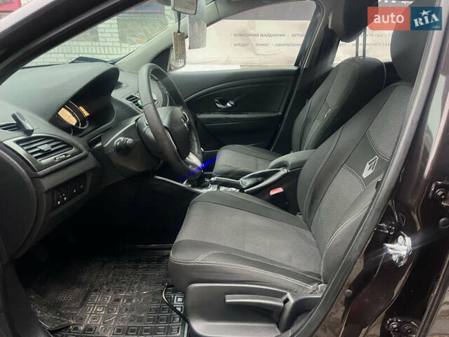 Коричневий Рено Меган, об'ємом двигуна 1.46 л та пробігом 380 тис. км за 6700 $, фото 12 на Automoto.ua