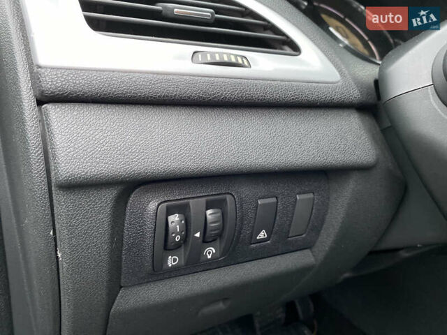 Коричневий Рено Меган, об'ємом двигуна 1.46 л та пробігом 314 тис. км за 8300 $, фото 53 на Automoto.ua