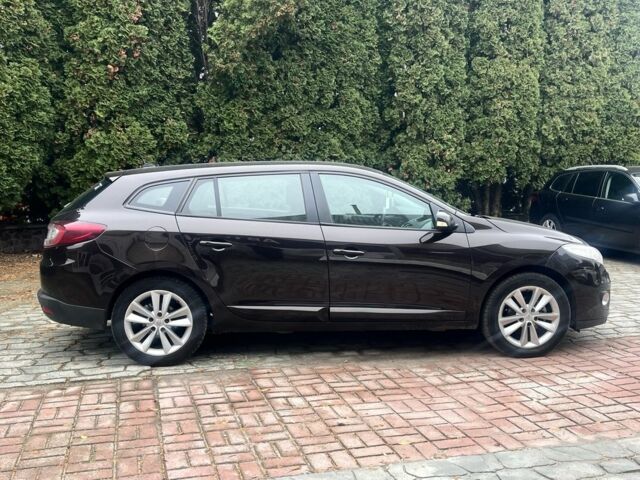 Коричневый Рено Меган, объемом двигателя 1.5 л и пробегом 380 тыс. км за 6700 $, фото 2 на Automoto.ua