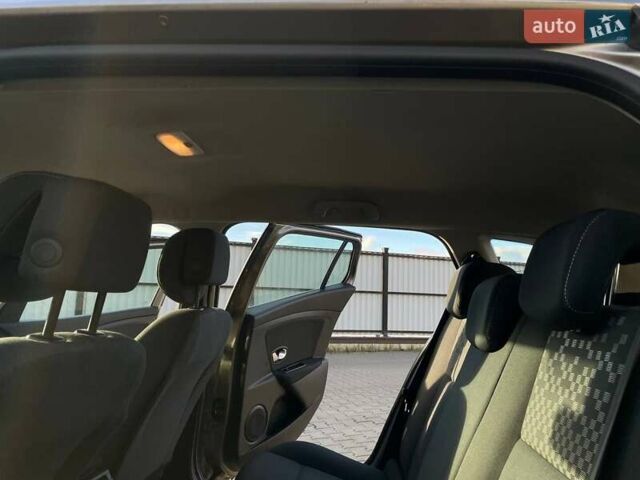 Рено Меган 2012 в Луцке на Automoto.ua Коричневый Рено Меган, объемом двигателя 1.46 л и пробегом 260 тыс. км за 7200 $, фото 12 на Automoto.ua