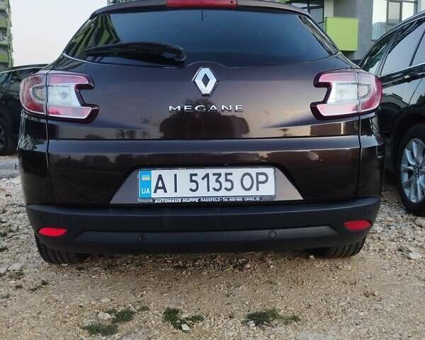 Коричневый Рено Меган, объемом двигателя 1.5 л и пробегом 263 тыс. км за 8500 $, фото 1 на Automoto.ua