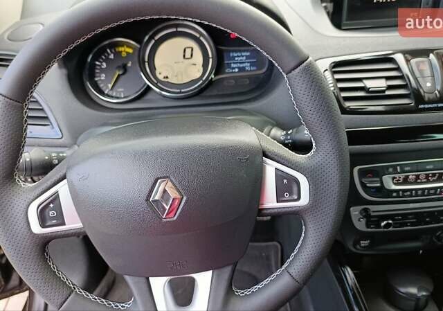 Коричневый Рено Меган, объемом двигателя 1.6 л и пробегом 229 тыс. км за 8700 $, фото 49 на Automoto.ua