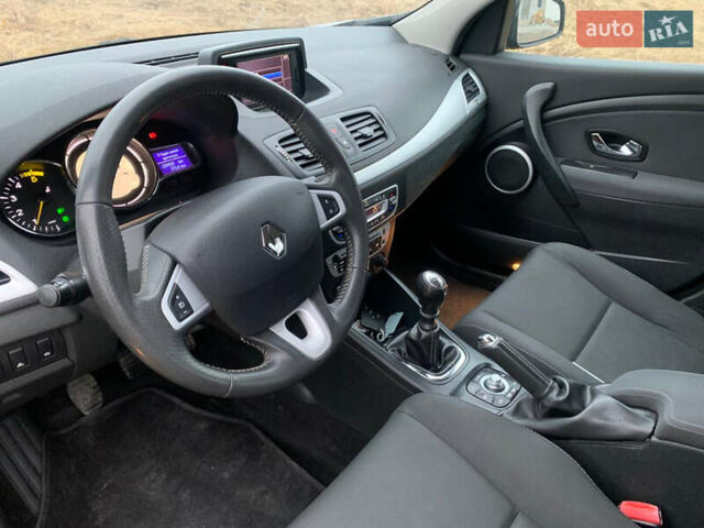 Коричневий Рено Меган, об'ємом двигуна 1.5 л та пробігом 239 тис. км за 8250 $, фото 19 на Automoto.ua
