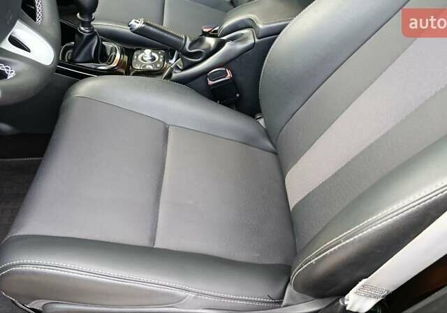 Коричневый Рено Меган, объемом двигателя 1.6 л и пробегом 229 тыс. км за 8700 $, фото 43 на Automoto.ua