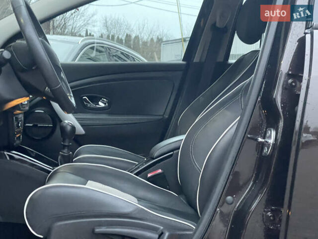 Коричневый Рено Меган, объемом двигателя 1.5 л и пробегом 197 тыс. км за 9200 $, фото 37 на Automoto.ua