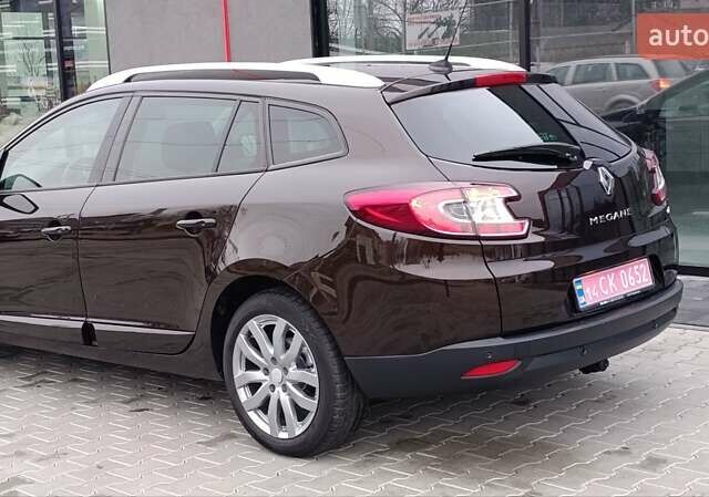 Коричневый Рено Меган, объемом двигателя 1.6 л и пробегом 274 тыс. км за 8700 $, фото 8 на Automoto.ua