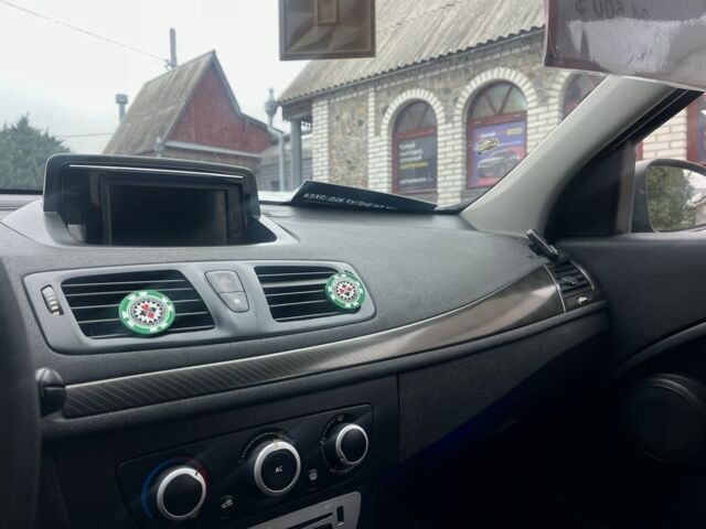 Коричневый Рено Меган, объемом двигателя 1.5 л и пробегом 380 тыс. км за 6700 $, фото 14 на Automoto.ua