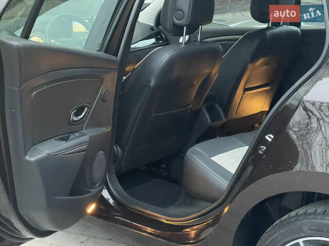 Коричневый Рено Меган, объемом двигателя 1.5 л и пробегом 197 тыс. км за 9200 $, фото 40 на Automoto.ua