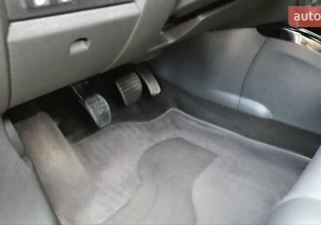 Коричневый Рено Меган, объемом двигателя 1.6 л и пробегом 229 тыс. км за 8700 $, фото 45 на Automoto.ua