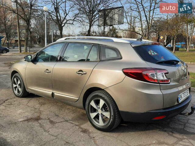 Коричневый Рено Меган, объемом двигателя 1.5 л и пробегом 265 тыс. км за 8400 $, фото 1 на Automoto.ua