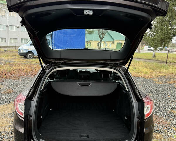 Коричневый Рено Меган, объемом двигателя 1.5 л и пробегом 233 тыс. км за 7800 $, фото 22 на Automoto.ua