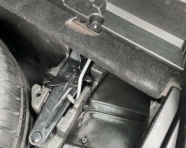 Коричневый Рено Меган, объемом двигателя 1.5 л и пробегом 225 тыс. км за 7200 $, фото 6 на Automoto.ua