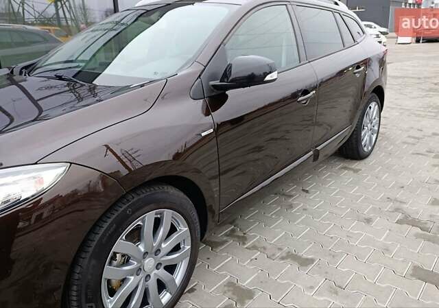Коричневый Рено Меган, объемом двигателя 1.6 л и пробегом 274 тыс. км за 8700 $, фото 17 на Automoto.ua