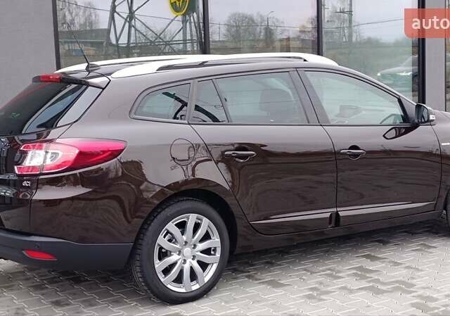 Коричневый Рено Меган, объемом двигателя 1.6 л и пробегом 274 тыс. км за 8700 $, фото 27 на Automoto.ua