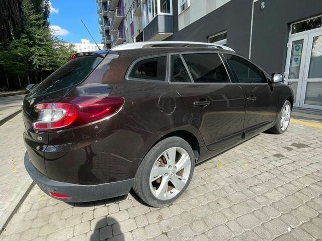 Коричневий Рено Меган, об'ємом двигуна 1.46 л та пробігом 240 тис. км за 6900 $, фото 4 на Automoto.ua