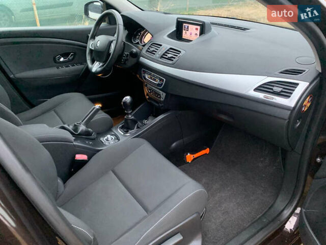 Коричневий Рено Меган, об'ємом двигуна 1.5 л та пробігом 239 тис. км за 8250 $, фото 17 на Automoto.ua
