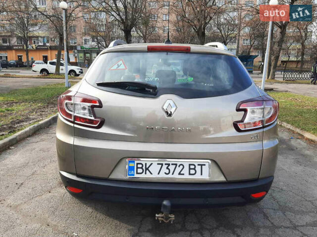 Коричневый Рено Меган, объемом двигателя 1.5 л и пробегом 265 тыс. км за 8400 $, фото 5 на Automoto.ua