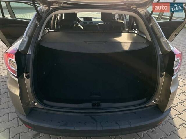 Рено Меган 2012 в Луцке на Automoto.ua Коричневый Рено Меган, объемом двигателя 1.46 л и пробегом 260 тыс. км за 7200 $, фото 22 на Automoto.ua