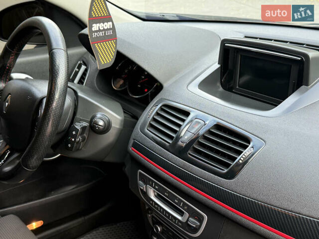 Коричневый Рено Меган, объемом двигателя 1.6 л и пробегом 1 тыс. км за 9000 $, фото 8 на Automoto.ua