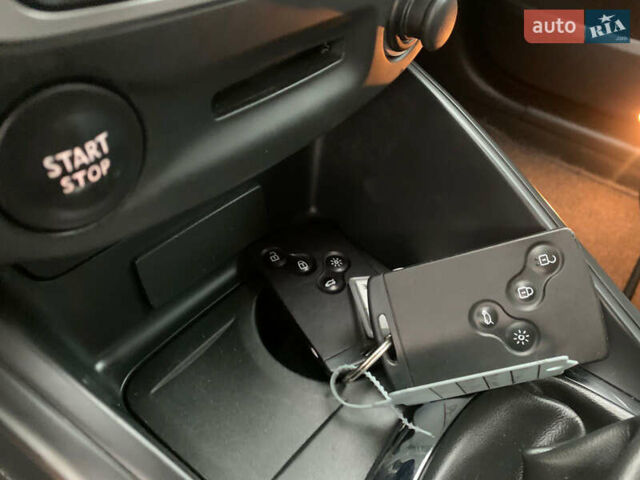 Коричневий Рено Меган, об'ємом двигуна 1.5 л та пробігом 239 тис. км за 8250 $, фото 22 на Automoto.ua