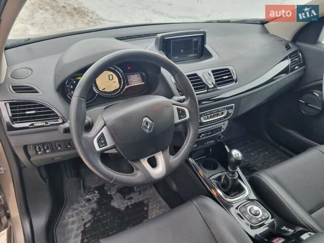 Коричневий Рено Меган, об'ємом двигуна 1.46 л та пробігом 255 тис. км за 8600 $, фото 7 на Automoto.ua