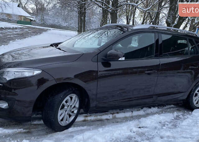 Коричневый Рено Меган, объемом двигателя 1.5 л и пробегом 225 тыс. км за 7200 $, фото 1 на Automoto.ua