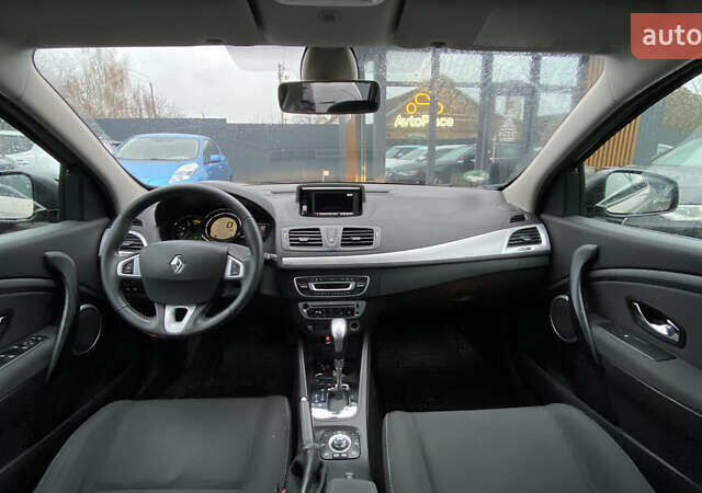 Коричневий Рено Меган, об'ємом двигуна 1.46 л та пробігом 314 тис. км за 8300 $, фото 43 на Automoto.ua