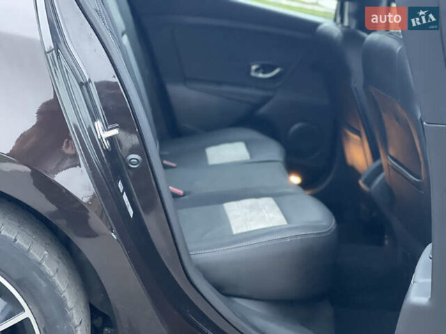 Коричневий Рено Меган, об'ємом двигуна 1.5 л та пробігом 197 тис. км за 8900 $, фото 42 на Automoto.ua