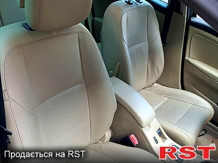 Коричневый Рено Меган, объемом двигателя 2 л и пробегом 288 тыс. км за 9449 $, фото 4 на Automoto.ua