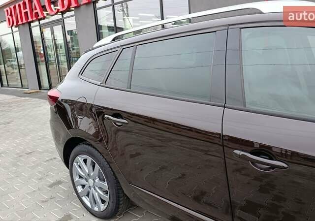 Коричневый Рено Меган, объемом двигателя 1.6 л и пробегом 274 тыс. км за 8700 $, фото 38 на Automoto.ua