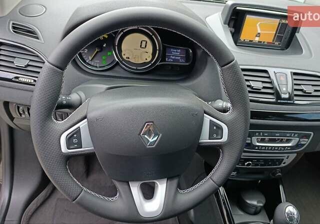 Коричневый Рено Меган, объемом двигателя 1.6 л и пробегом 274 тыс. км за 8700 $, фото 45 на Automoto.ua