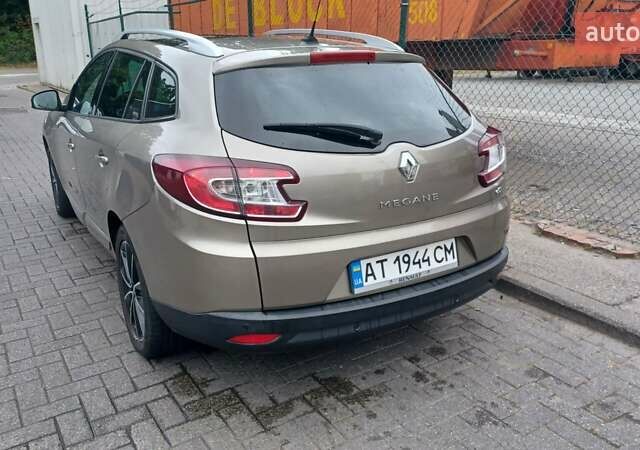 Коричневый Рено Меган, объемом двигателя 1.46 л и пробегом 255 тыс. км за 7800 $, фото 5 на Automoto.ua