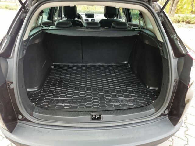 Коричневый Рено Меган, объемом двигателя 0 л и пробегом 215 тыс. км за 8450 $, фото 10 на Automoto.ua