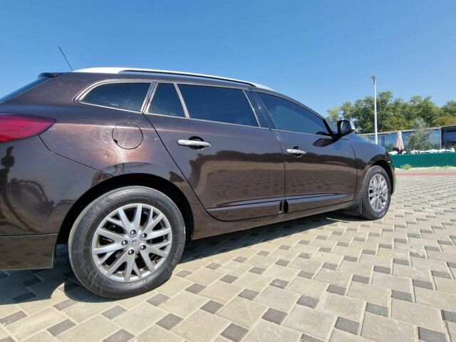 Коричневый Рено Меган, объемом двигателя 1.5 л и пробегом 350 тыс. км за 6000 $, фото 12 на Automoto.ua
