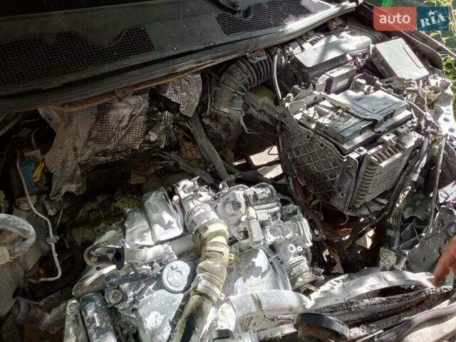 Рено Меган 2013 в Николаеве на Automoto.ua Коричневый Рено Меган, объемом двигателя 1.46 л и пробегом 304 тыс. км за 4500 $, фото 9 на Automoto.ua